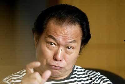 娱乐圈导演黄健中,娱乐圈导演的匠心独运与光影传奇